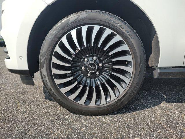used 2020 Lincoln Navigator car, priced at $43,195