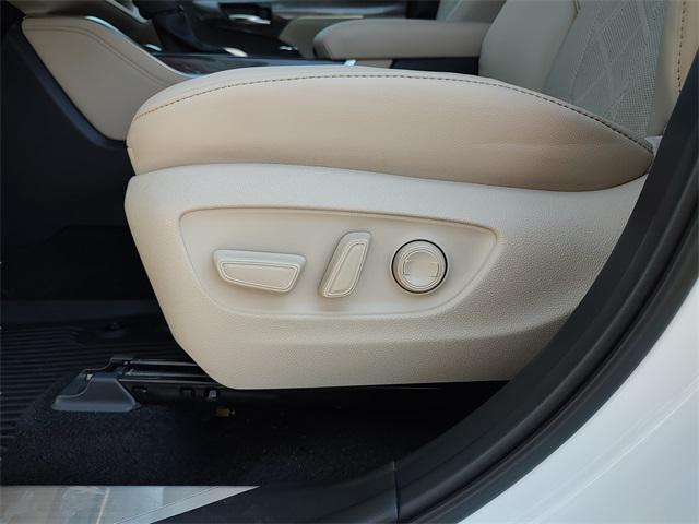 used 2024 Toyota Highlander car, priced at $49,985