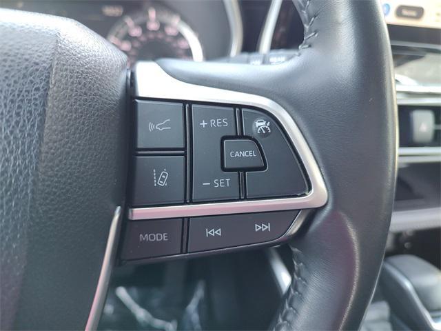 used 2024 Toyota Highlander car, priced at $40,742
