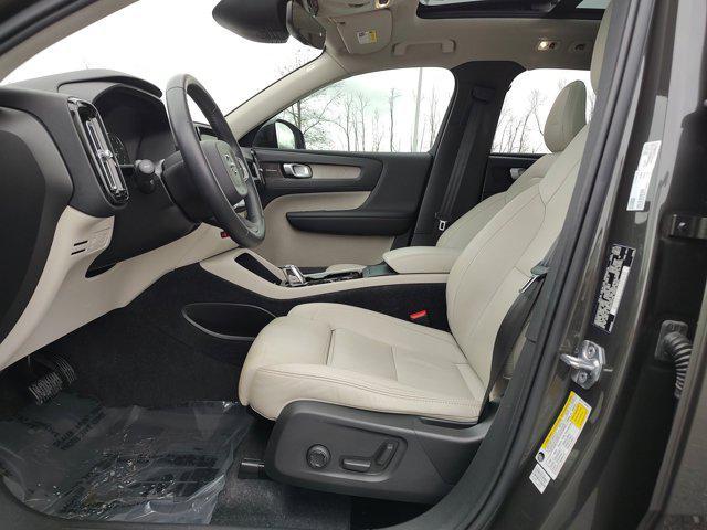 used 2019 Volvo XC40 car, priced at $21,000