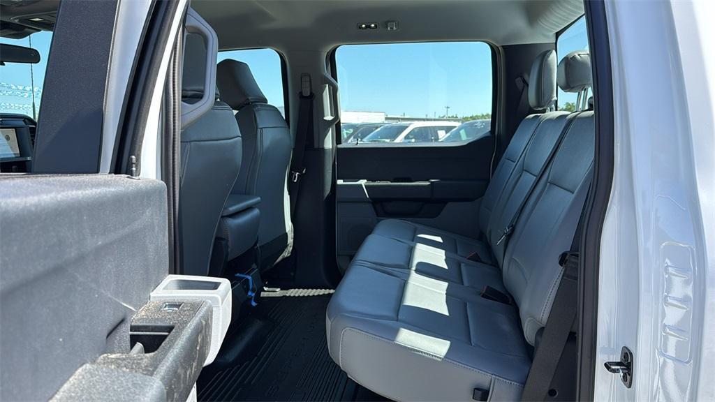 new 2025 Ford F-250 car, priced at $55,395