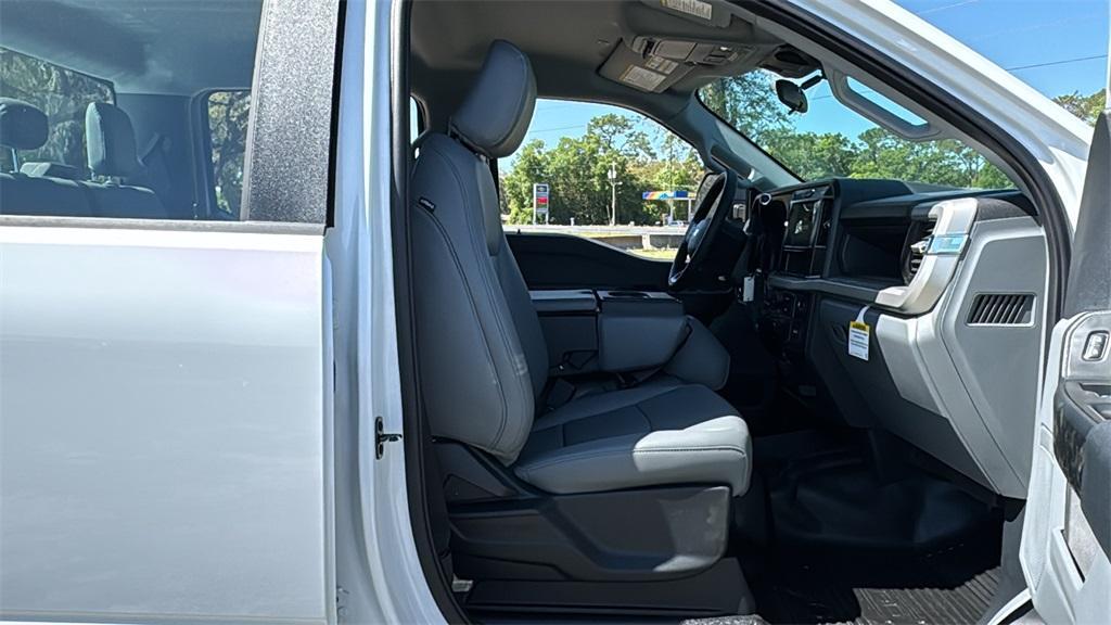 new 2025 Ford F-250 car, priced at $55,395