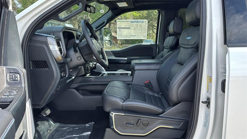 new 2025 Ford F-250 car, priced at $100,160