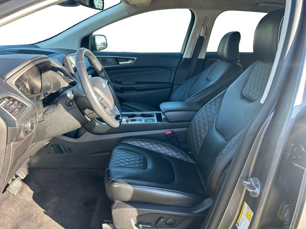 used 2024 Ford Edge car, priced at $24,923