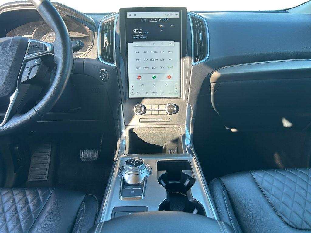 used 2024 Ford Edge car, priced at $24,923