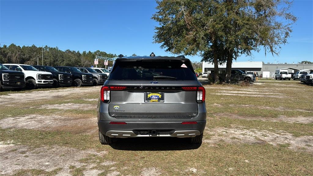 new 2025 Ford Explorer car, priced at $44,081