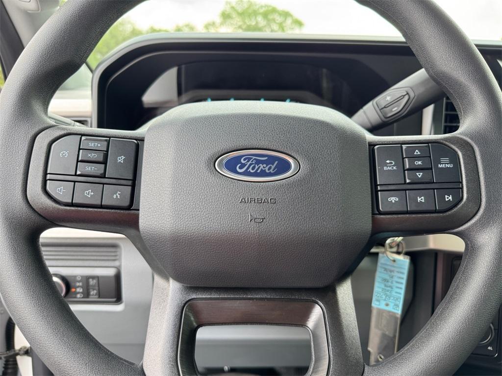 new 2025 Ford F-250 car, priced at $68,112