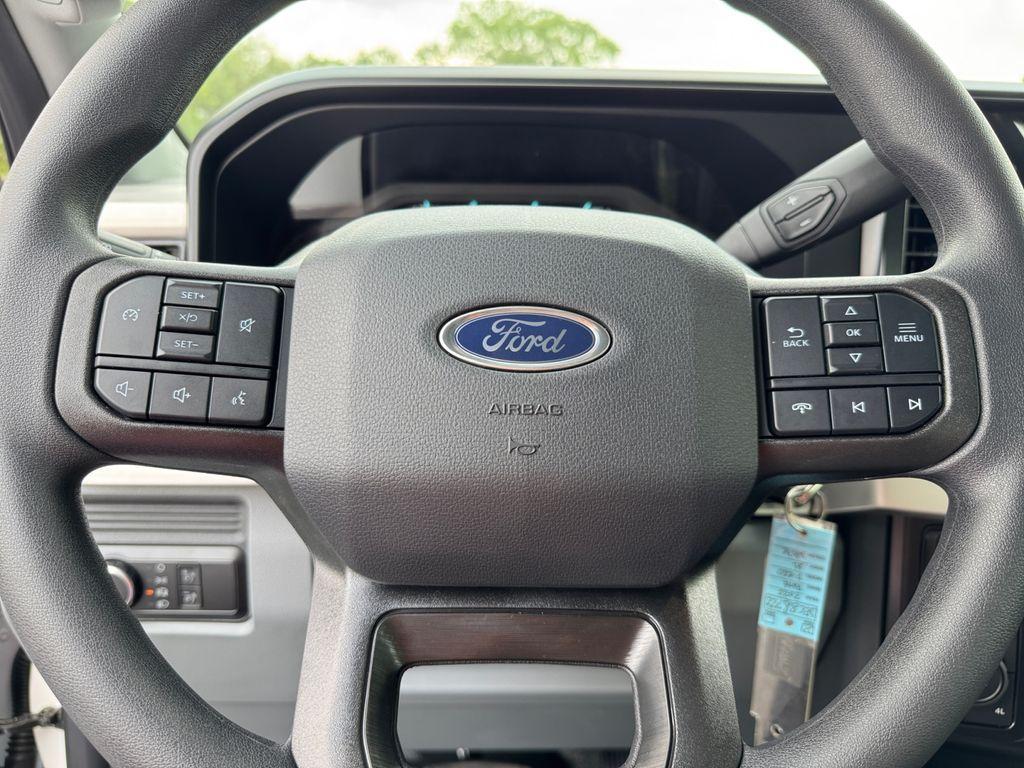 new 2025 Ford F-250 car, priced at $67,112