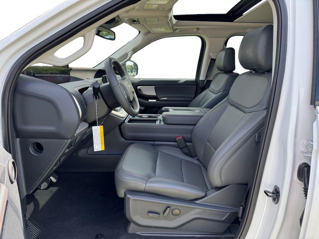 new 2025 Ford Expedition car, priced at $68,505
