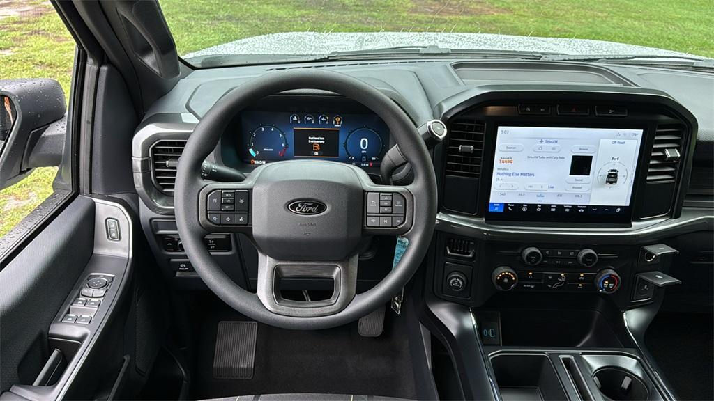 new 2024 Ford F-150 car, priced at $47,682