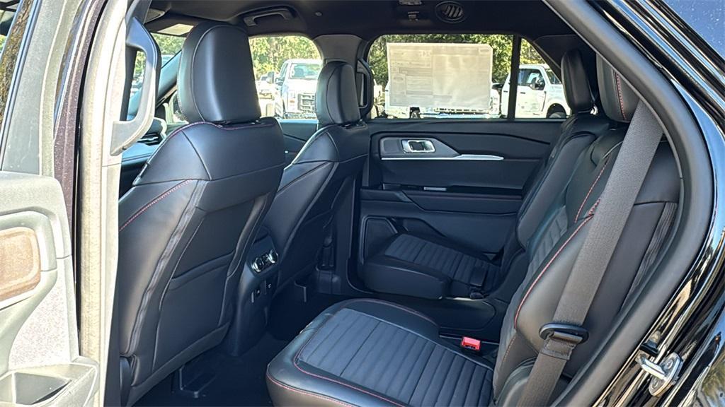 new 2025 Ford Explorer car, priced at $47,705