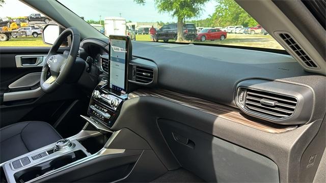 new 2024 Ford Explorer car, priced at $48,430