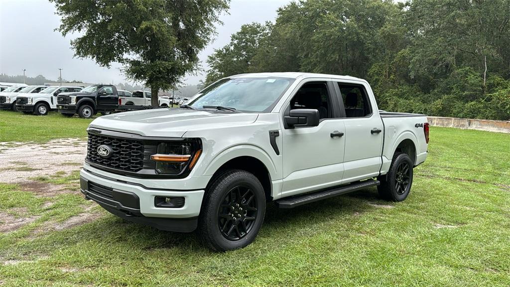 new 2024 Ford F-150 car, priced at $55,305