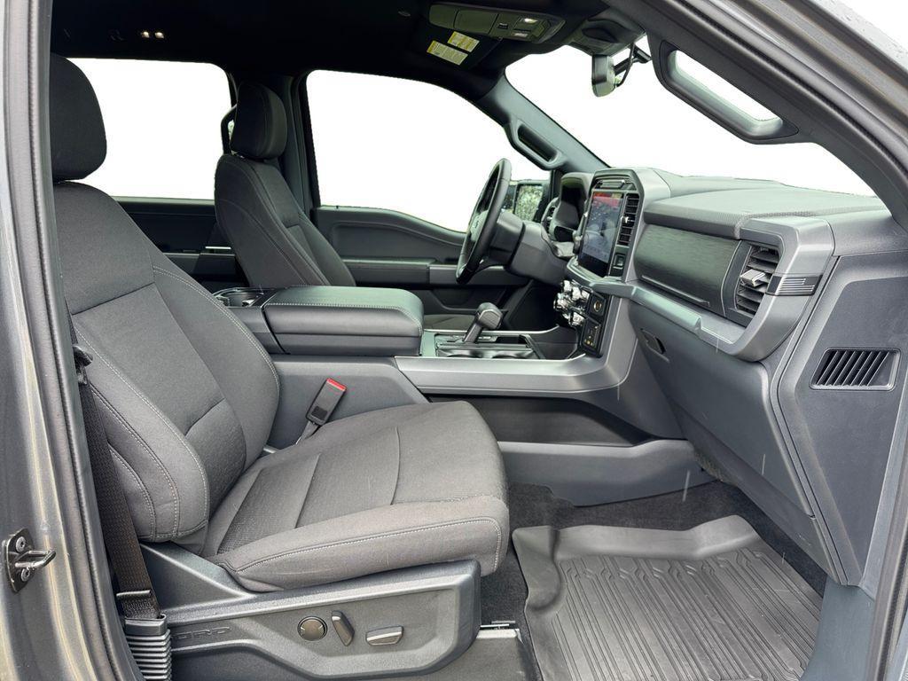 new 2025 Ford F-150 car, priced at $59,999