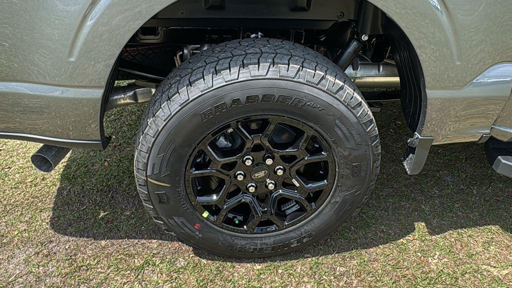 new 2025 Ford F-150 car, priced at $60,906