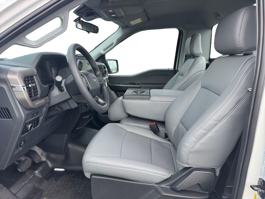 new 2025 Ford F-150 car, priced at $45,000