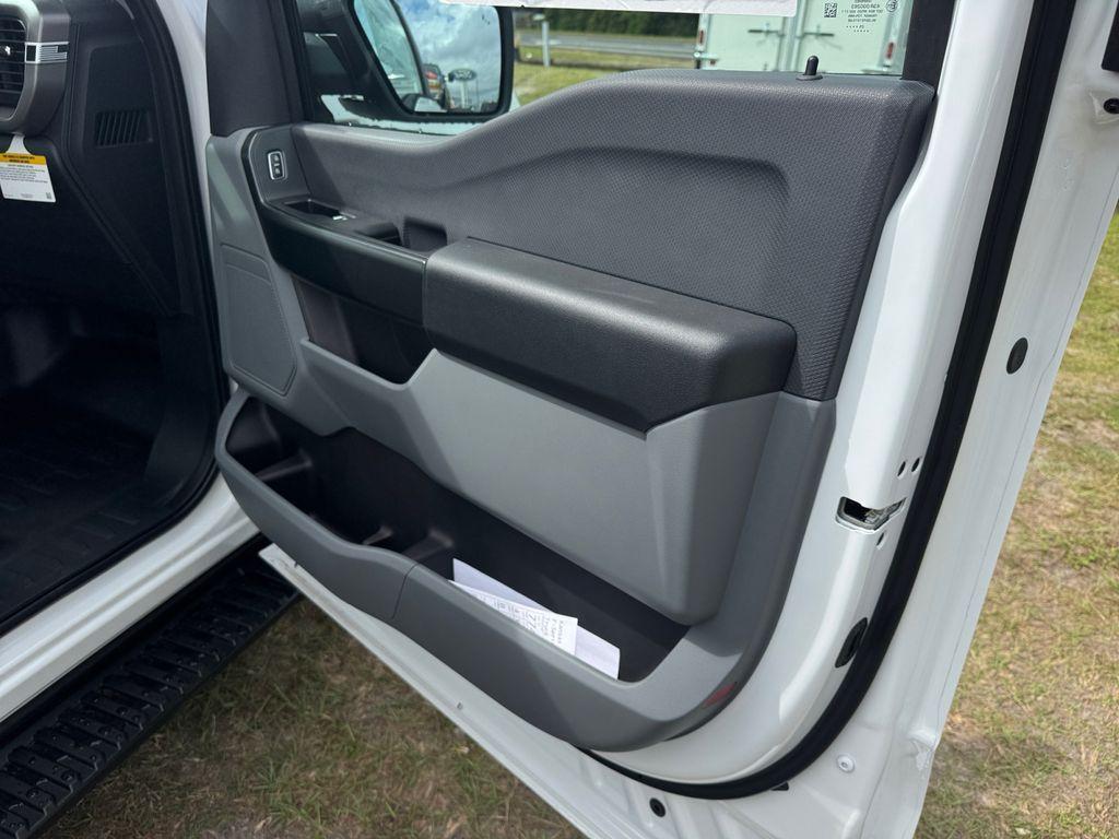 new 2025 Ford F-150 car, priced at $45,000