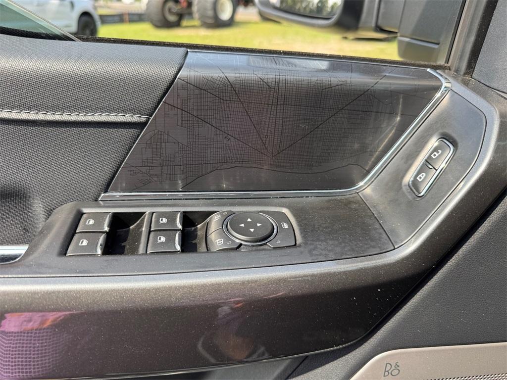 used 2022 Ford F-150 car, priced at $40,172