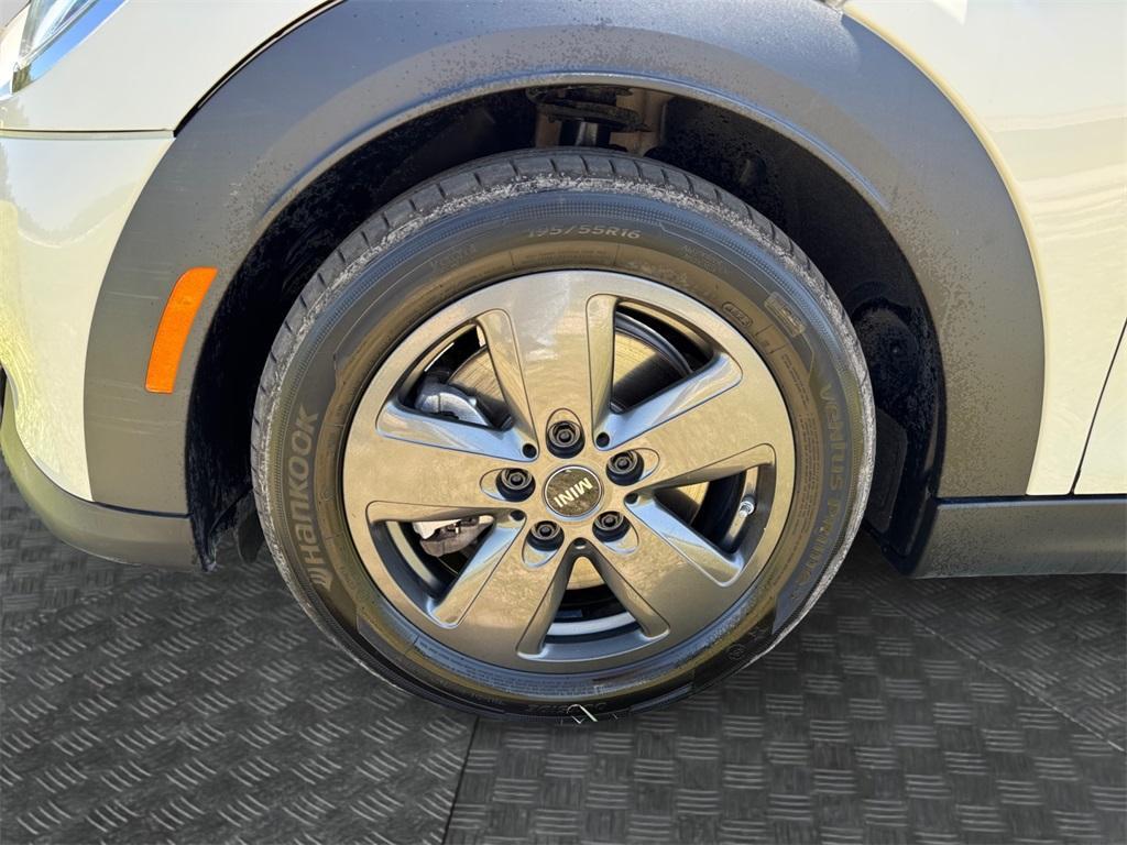 used 2022 MINI Hardtop car, priced at $25,698