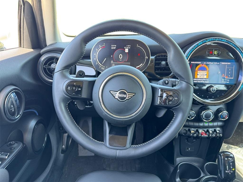 used 2022 MINI Hardtop car, priced at $25,698