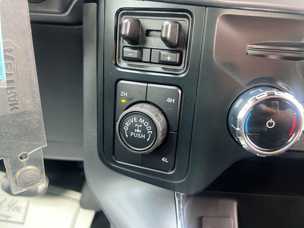 new 2025 Ford F-150 car, priced at $59,370