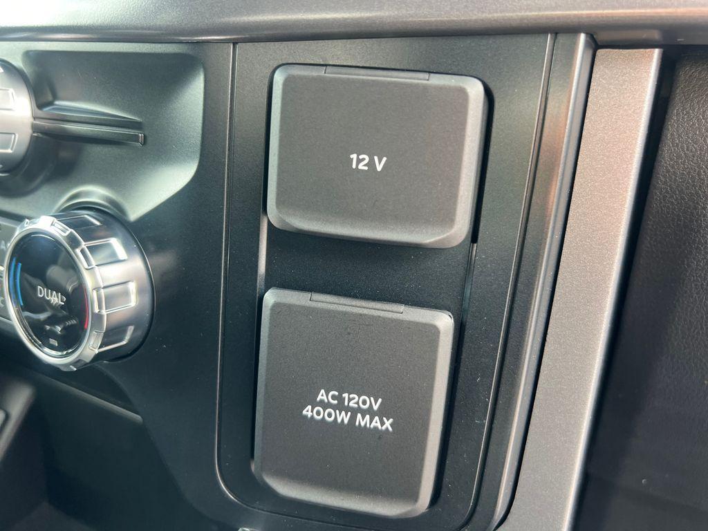 new 2025 Ford F-150 car, priced at $59,370