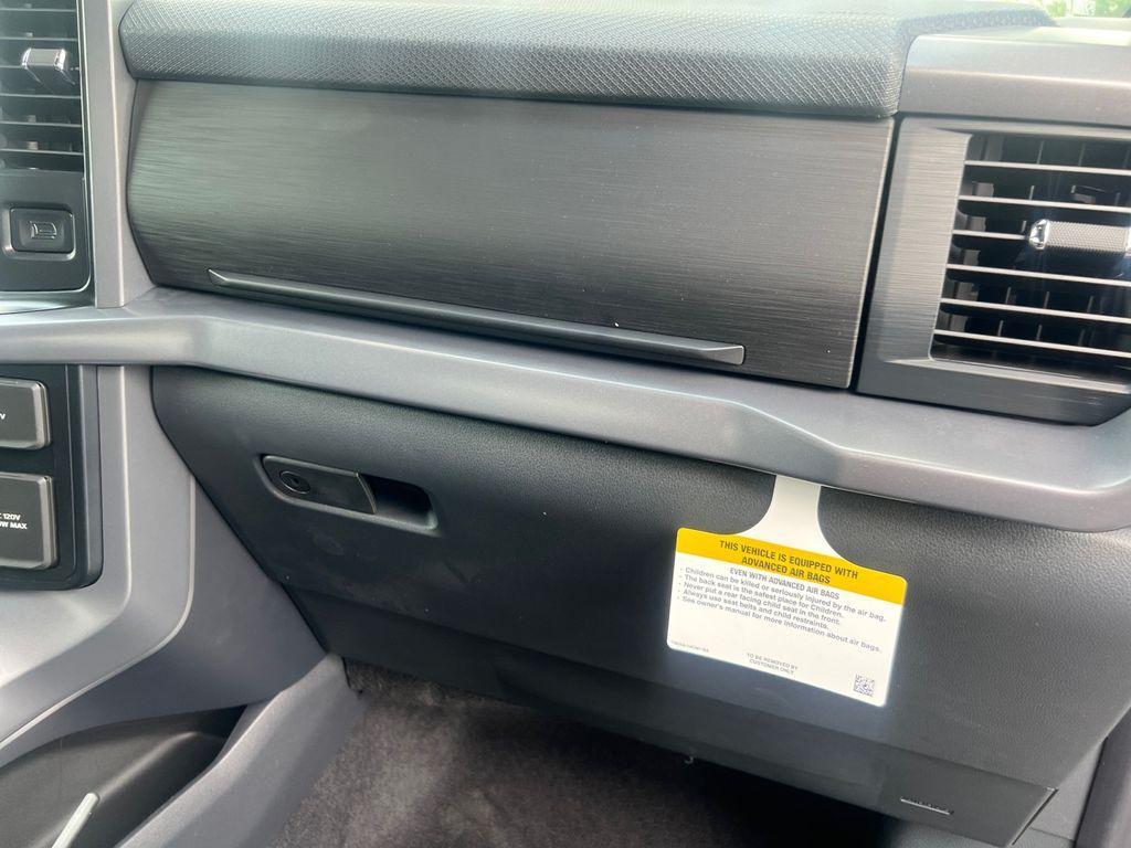 new 2025 Ford F-150 car, priced at $59,370
