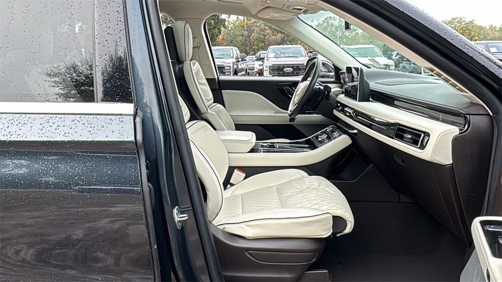 used 2021 Lincoln Aviator car, priced at $57,252