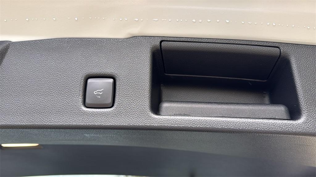 new 2025 Ford Escape car, priced at $33,325