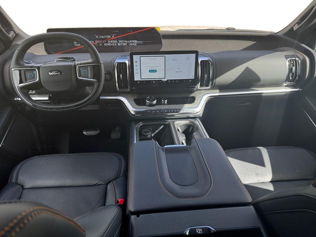 new 2025 Ford Expedition car, priced at $85,685