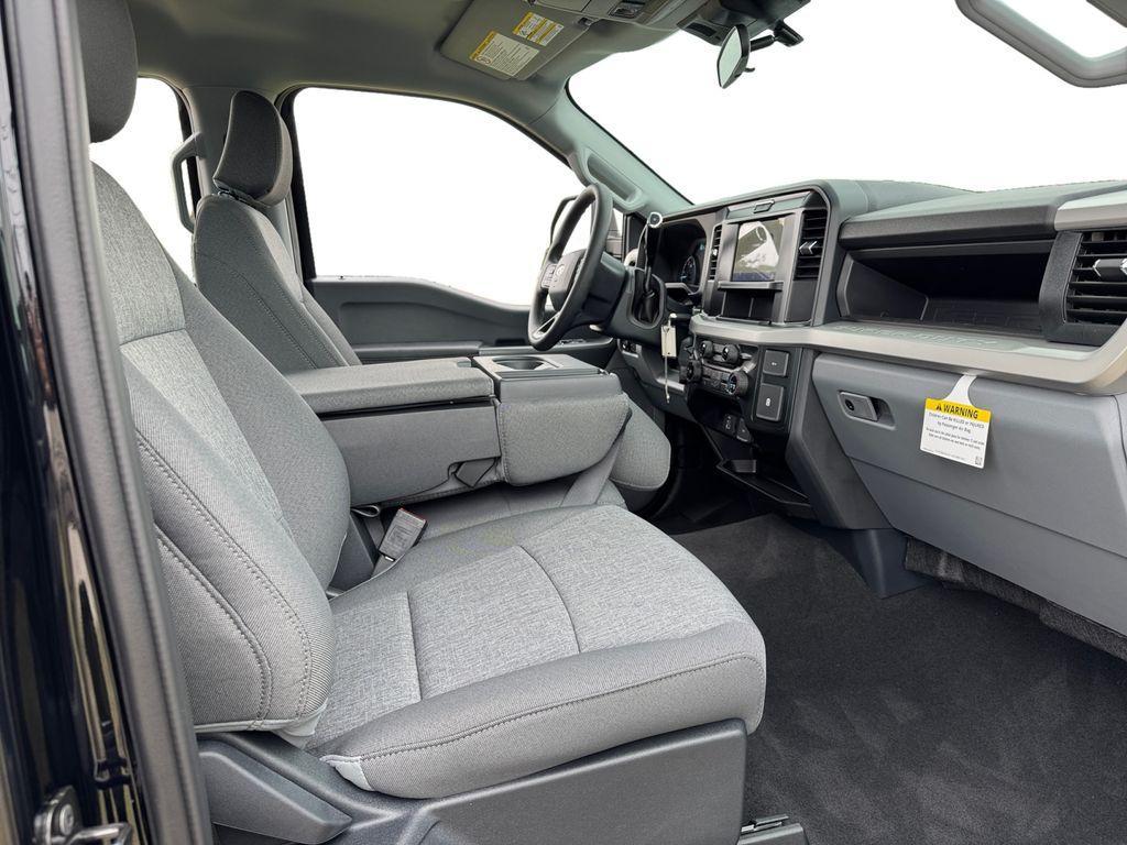 new 2025 Ford F-250 car, priced at $67,419