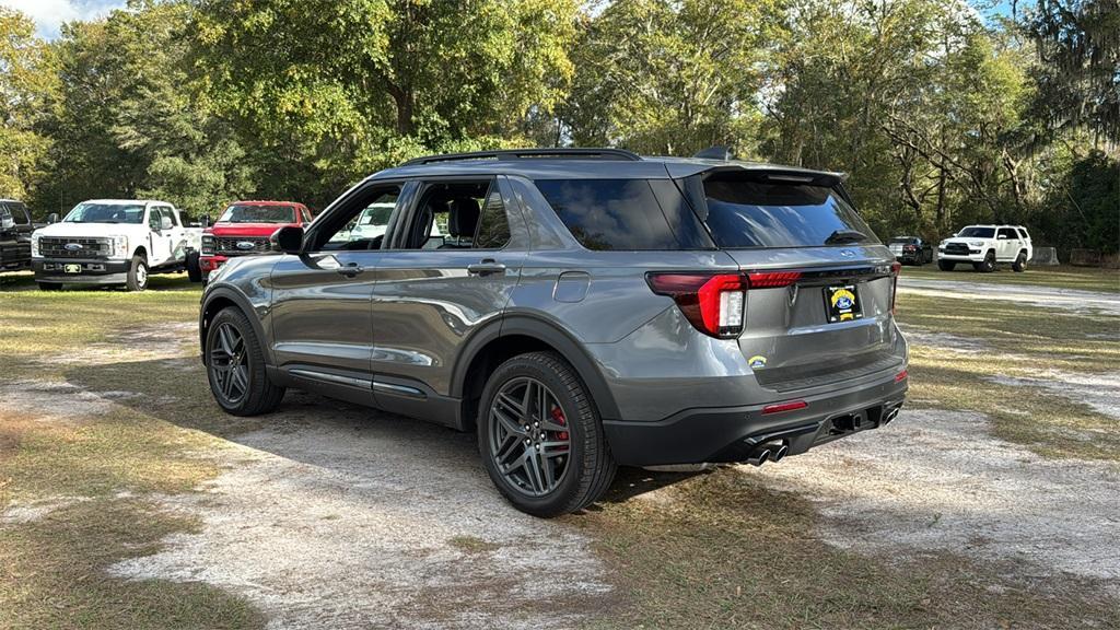 new 2025 Ford Explorer car, priced at $59,199