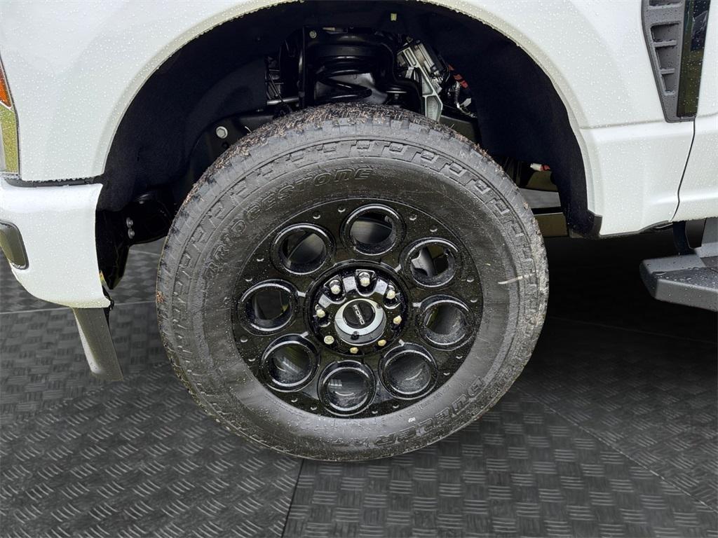 new 2025 Ford F-250 car, priced at $84,713