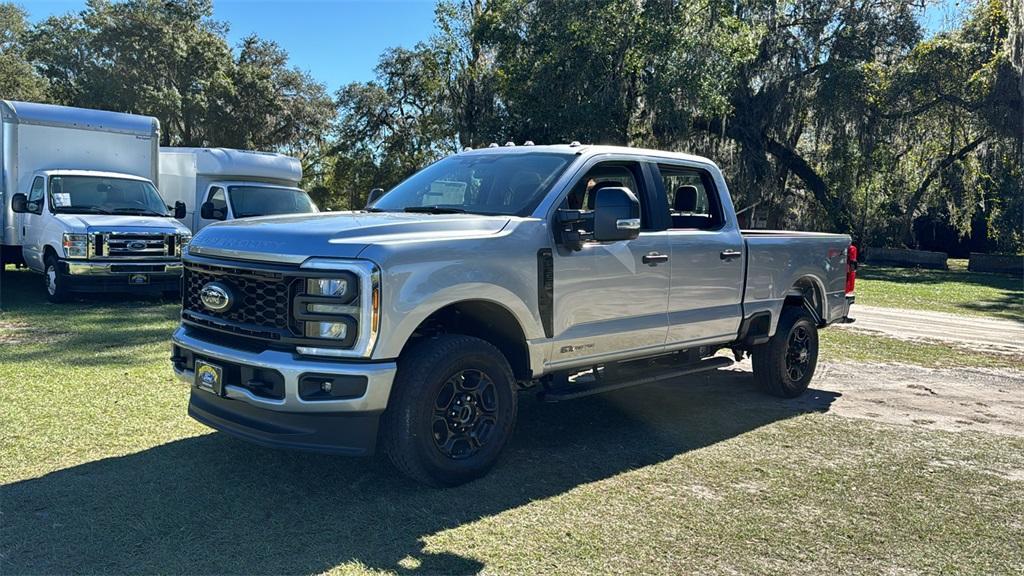 new 2024 Ford F-350 car, priced at $70,694