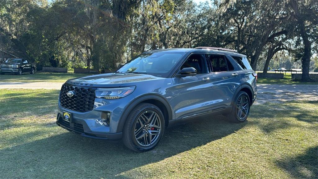 new 2025 Ford Explorer car, priced at $47,882