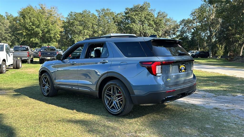 new 2025 Ford Explorer car, priced at $47,882