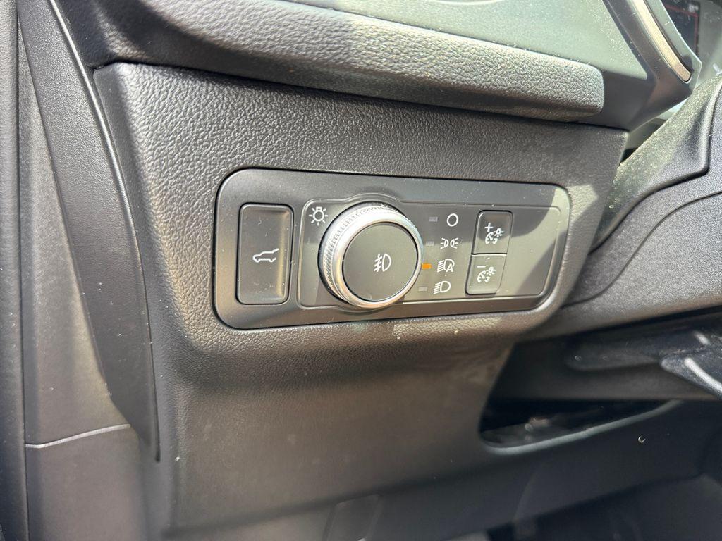 used 2022 Ford Escape car, priced at $22,052