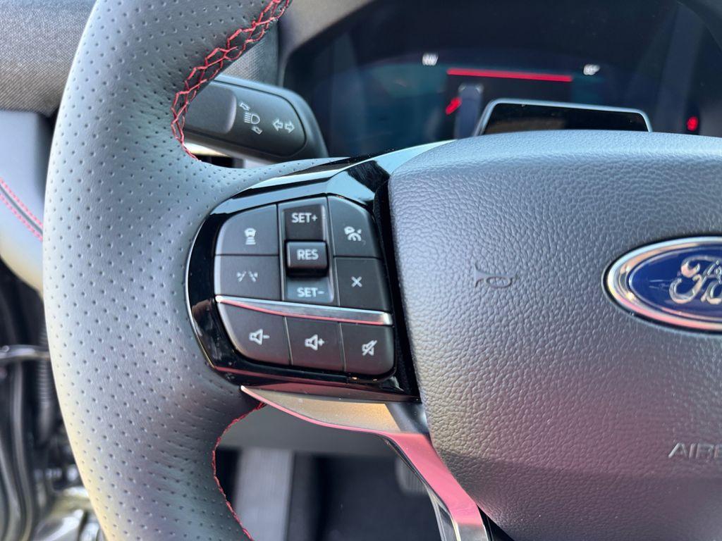 new 2025 Ford Explorer car, priced at $48,930