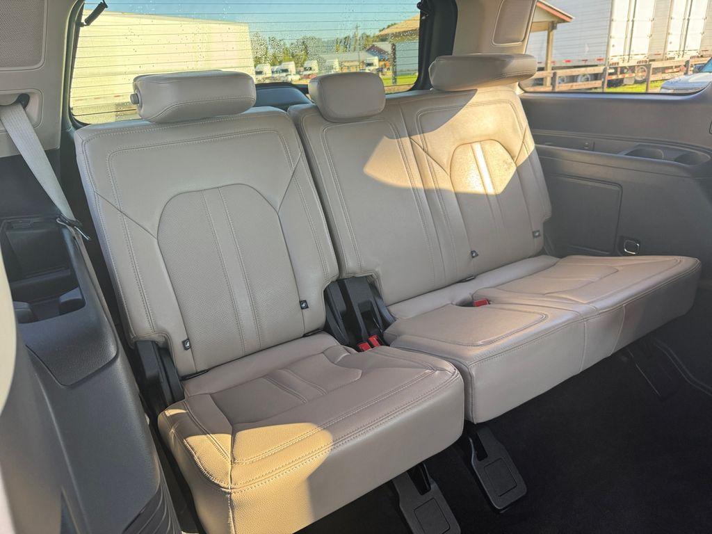 used 2023 Ford Expedition car, priced at $41,903
