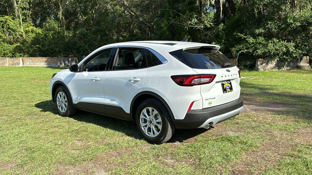 new 2024 Ford Escape car, priced at $27,815