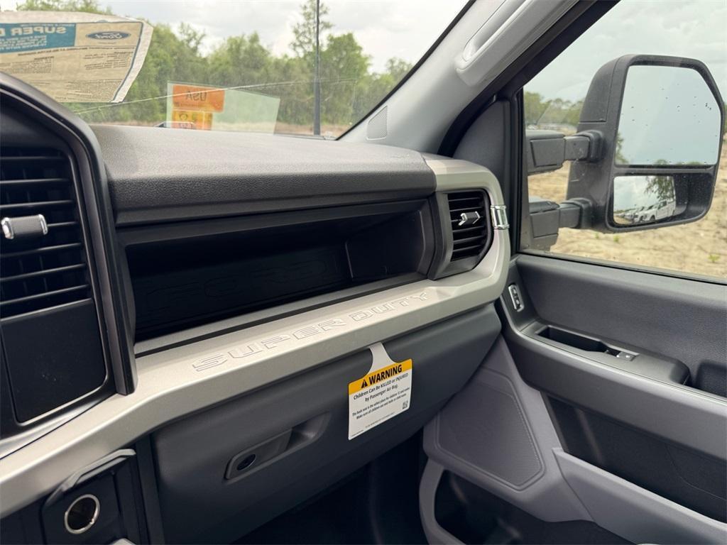 new 2025 Ford F-250 car, priced at $70,187