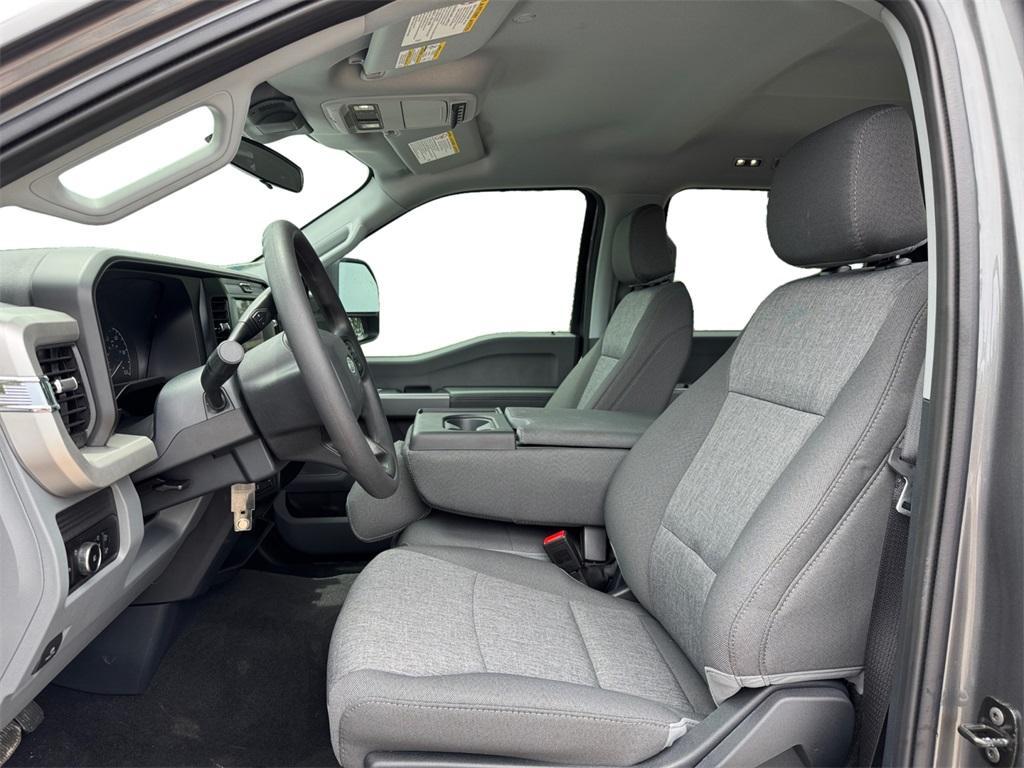 new 2025 Ford F-250 car, priced at $70,187
