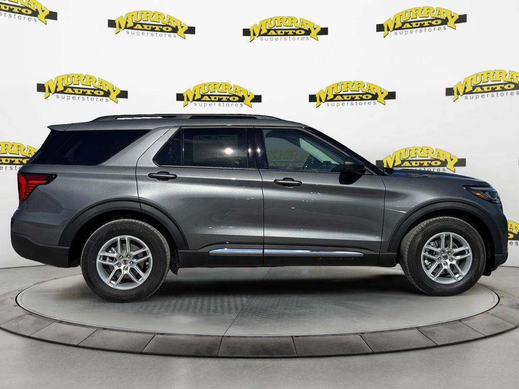 new 2025 Ford Explorer car, priced at $41,945