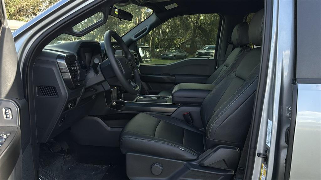 new 2024 Ford F-150 car, priced at $52,880