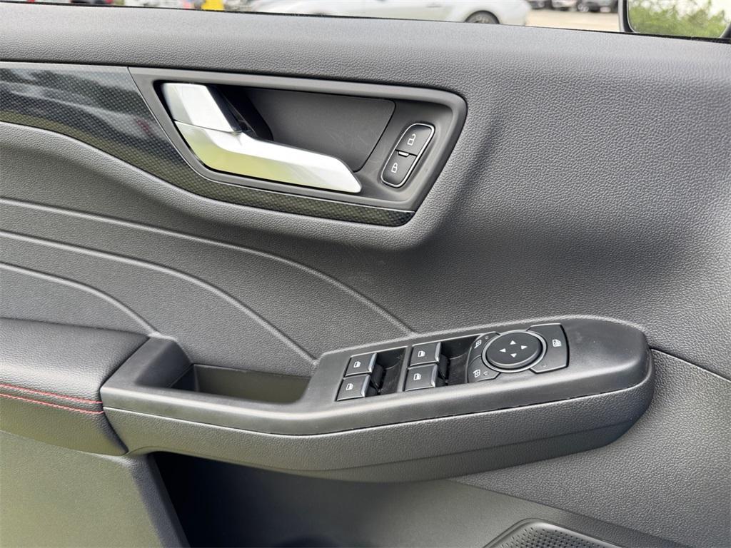new 2025 Ford Escape car, priced at $35,398