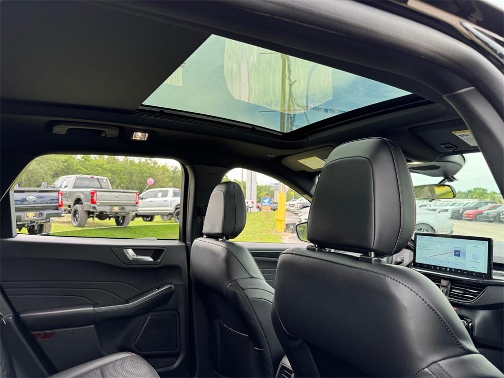 new 2025 Ford Escape car, priced at $35,398
