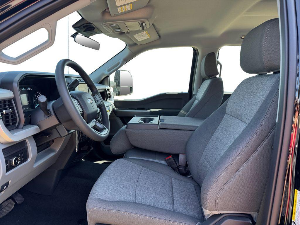 new 2025 Ford F-350 car, priced at $71,431