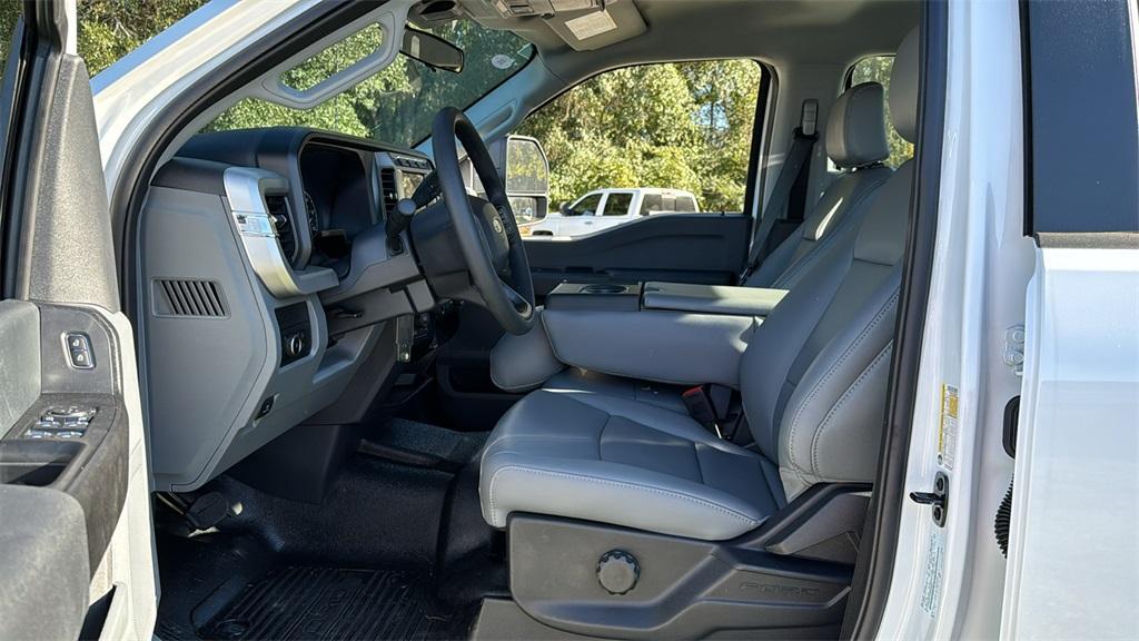 new 2024 Ford F-250 car, priced at $64,066