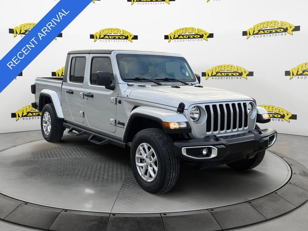 used 2023 Jeep Gladiator car, priced at $31,143