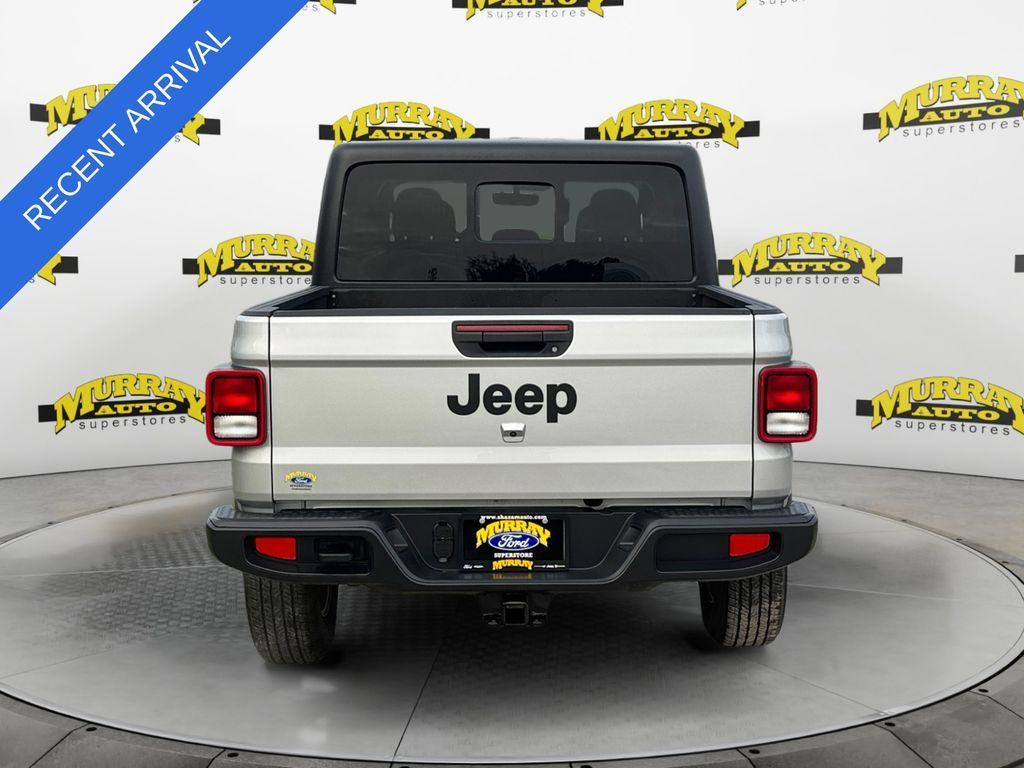 used 2023 Jeep Gladiator car, priced at $31,143